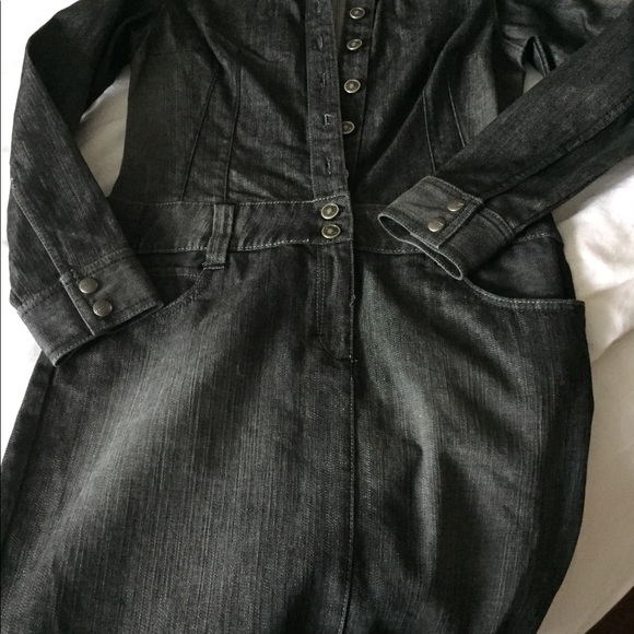 NWT. Tommy Hilfiger denim dress with belt loops - Picture 5 of 13